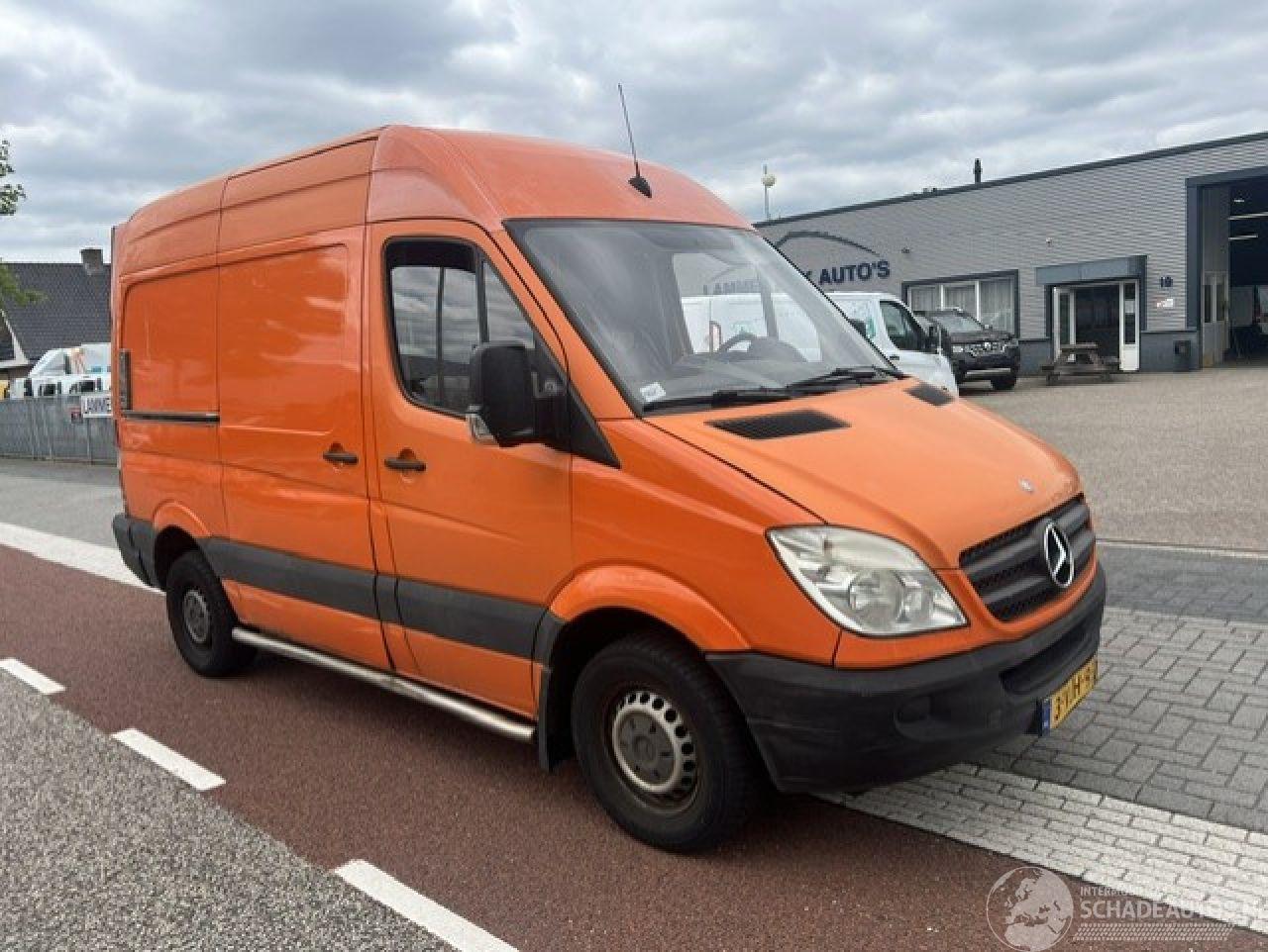 Mercedes Sprinter 310 CDI  L1H2  LAADKLEP LBW