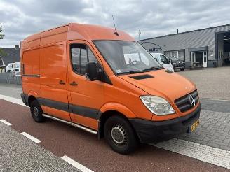 skadebil bedrijf Mercedes Sprinter 310 CDI  L1H2  LAADKLEP LBW 2010/4