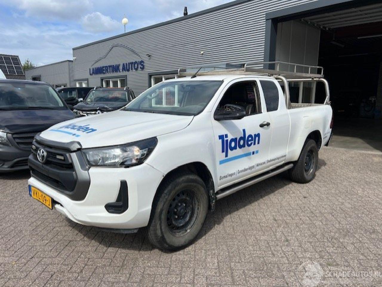 Toyota Hilux 2.4 D-4D 110KW EXTRA CAB. AIRCO KLIMA 4WD