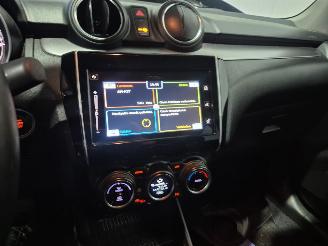 Suzuki Swift 1.2 Dual Jet 16V Smart Hybrid Hatchback 4Dr Elektrisch Benzine 1.242cc 61kW (83pk) FWD picture 8