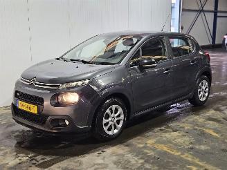 Damaged car Citroën C3 1.2 Vti 12V PureTech Hatchback  Benzine 1.199cc 60kW (82pk) FWD 2017/4