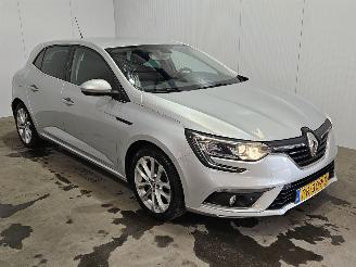 Schadeauto Renault Mégane 1.2 Energy TCE 130 Hatchback 4Dr Benzine 1,197cc 97kW (132pk) FWD 2017/8