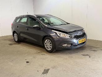Vaurioauto  passenger cars Kia Cee d 1.6 GDI Business Pack 2014/2