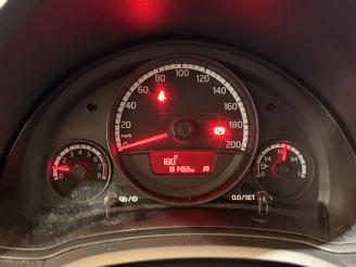 Volkswagen Up! 1.0 move up! BlueMotion picture 16