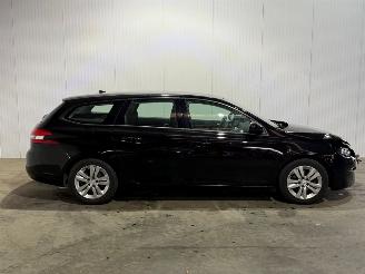 Peugeot 308 1.6 BlueHDI Blue Lease picture 6