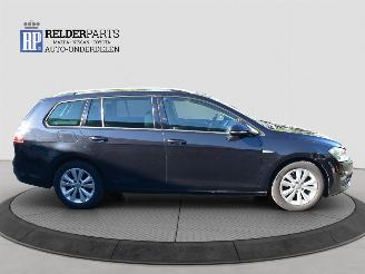 Volkswagen Golf 1.0 TSI picture 6