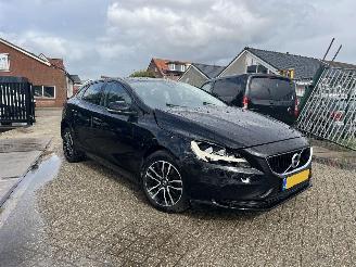 krockskadad bil auto Volvo V-40 2.0 T2 Nordic+  177.569 KM!! 2016/11