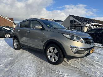 Voiture accidenté Kia Sportage 1.6 GDI 20th Anniversary. 188.519 KM !! 2013/6