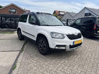 Auto incidentate Skoda Yeti 1.4 TSI Greentech Adventure | panoramadak!! 2016/1
