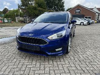 damaged passenger cars Ford Focus 2.0 TDCI Titanium Automaat 1st owner 2016/3