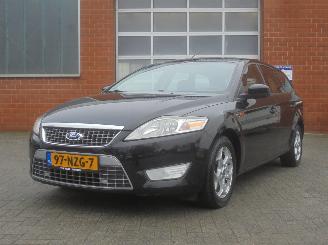 Schadeauto Ford Mondeo Trend 2.0-16V Stationwagon, Climate& Cruise control, Navi, Trekhaak 2007/11