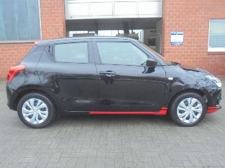 Suzuki Swift Comfort Smart Hybrid, Airco, Cruise control, Brake assist picture 6