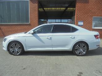 Skoda Superb 2.0 TDI Ambition Business, Panorama, Navi, DAB+, Climate & Cruise picture 8
