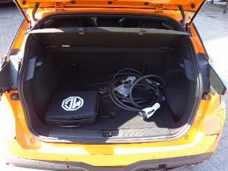 MG MG4 Luxury 150kw Elektro 68kw/h, Airco, Navi, Leer picture 19