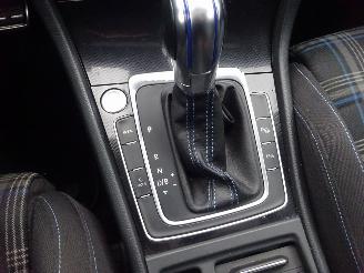 Volkswagen Golf GTE Pug-in Hybride 110kw, Panorama, Lane assist picture 20
