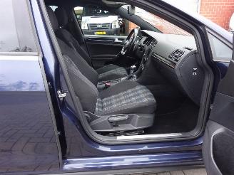Volkswagen Golf GTE Pug-in Hybride 110kw, Panorama, Lane assist picture 7