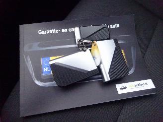 Lynk & Co 01 132 kw Plug-in Hybride, Panorama, 3.354 km !! picture 22