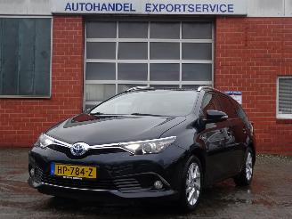 Voiture accidenté Toyota Auris Touring Sports Auris Touring Sports 1.8 Hybrid Cool, Panorama 2015/12