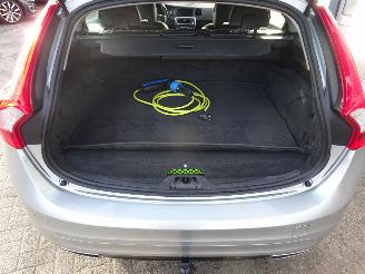Volvo V-60 D6 AWD Pug-in Hybride, 158kw, Leer, Navi, Schuifdak picture 21