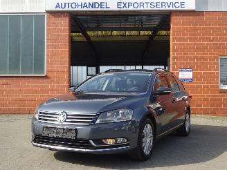 Unfallwagen Volkswagen Passat Comfortline DSG Automaat, Climate & Cruise, Navi, PDC 2014/10