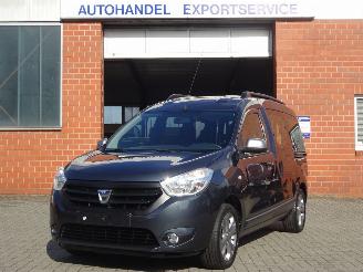 Damaged car Dacia Dokker Celebration 1.5 DCI 66kw, Navi, Camera, DAB+, Airco, Cruise 2016/2