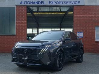 Coche accidentado Peugeot e-3008 GT 157kw/214pk, Elektro WLTP 524 km 2024/9