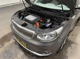 Kia Soul EV 27kWh 81kW ExecutiveLine DAB Stoel/Stuurverwarming picture 25