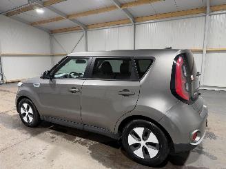 Kia Soul EV 27kWh 81kW ExecutiveLine DAB Stoel/Stuurverwarming picture 11