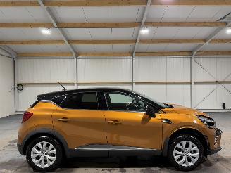 krockskadad bil auto Renault Captur 1.0 TCe 67kW Intense Airco Achteruitrijcamera 2023/2