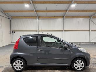 škoda osobní automobily Peugeot 107 1.0 -12V 50kW XR 2011/3