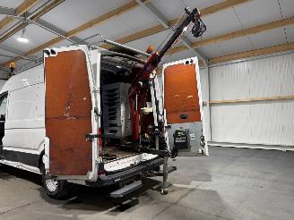 Volkswagen Crafter 2.0TDI 130kW KRAAN / ZWAAR / DUBBELLUCHT picture 2