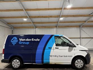 krockskadad bil bedrijf Volkswagen Transporter 2.0TDI 81kW Airco L2H1  Business 2023/11