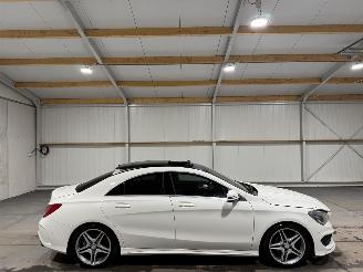 krockskadad bil auto Mercedes Cla-klasse 180 90kW Edition 1 Panoramadak 2013/6