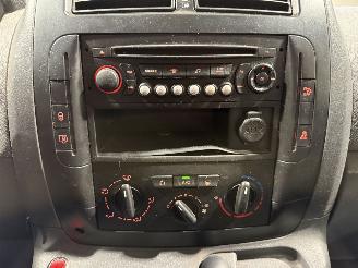 Peugeot Expert 2.0HDI 94kW Airco L2H2 picture 17