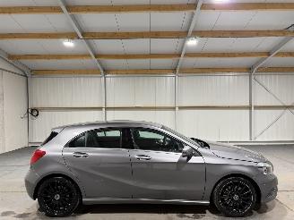 krockskadad bil auto Mercedes A-klasse 250 Ambition 155kW Automaat 2014/10