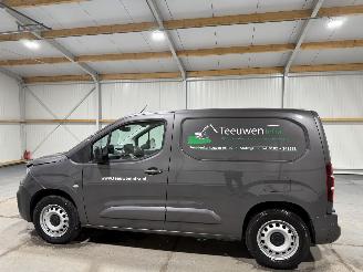 Peugeot e-Partner 50kWh 100kW Automaat picture 11