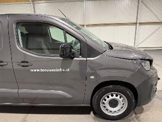 Peugeot e-Partner 50kWh 100kW Automaat picture 14