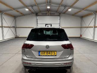 Volkswagen Tiguan 1.5TSI 110kW Automaat ACT Highline Business R picture 7