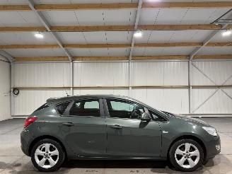 Avarii autoturisme Opel Astra 1.4 74kW Edition 2011/4