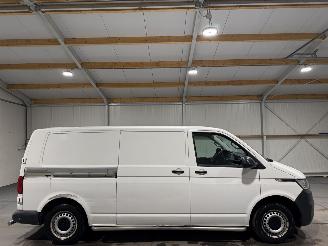 krockskadad bil bedrijf Volkswagen Transporter 2.0TDI 81kW L2H1 Koelwagen 2020/9