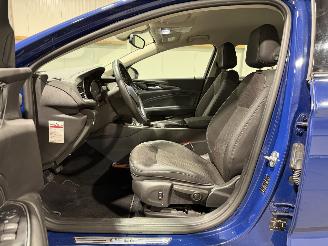 Opel Insignia 1.5Turbo 103kW Business Executive picture 37