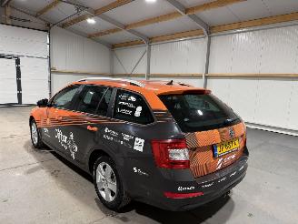 Skoda Octavia 1.6TDI 81kW GreenTech Automaat Ambition Businessline picture 12