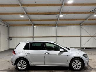 Damaged car Volkswagen Golf 1.0TSI 85kW Clima Comfortline 2019/3