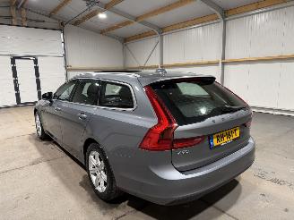 Volvo V-90 2.0D3 110kW Automaat Pano Momentum picture 12