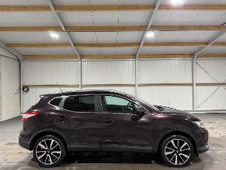 Schadeauto Nissan Qashqai 1.6DCi 96kW Automaat Tekna 2014/5