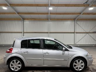 Schadeauto Renault Mégane 2.0 16V 99kW Airco Tech Line 2006/2
