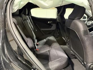 Polestar 2 63kWh Standard Range 165kW Single Motor picture 30