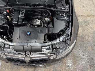 BMW 3-serie 320i 125kW Airco Executive picture 28