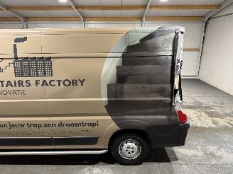 Peugeot Boxer 2.2BlueHDI 103kW L3H2 Premium picture 16