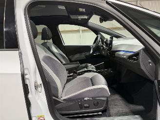 Volkswagen ID.3 58kWh First MAX Panoramadak 150kW picture 33